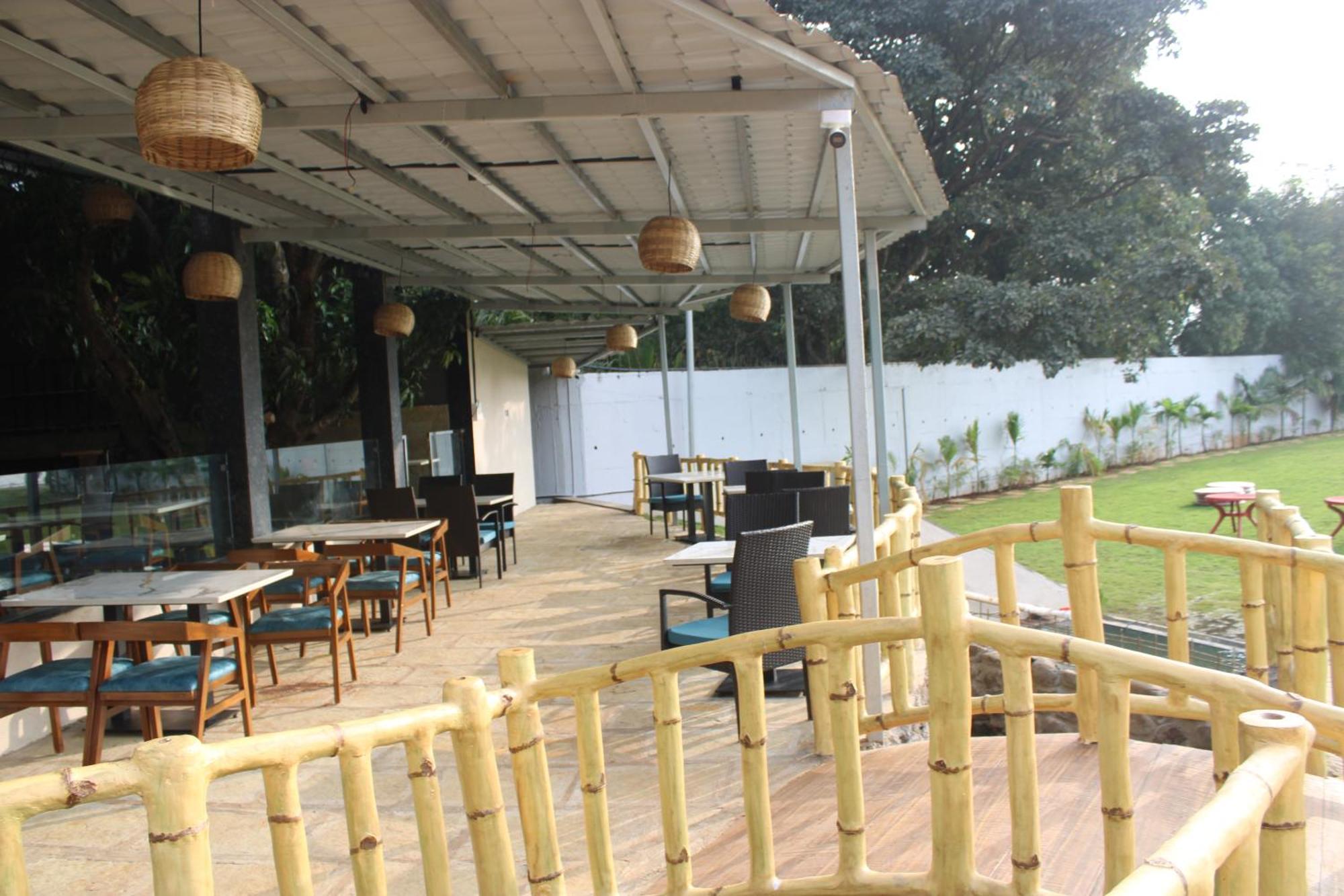Mango Leaf Lake Resort Malkhed Eksteriør bilde